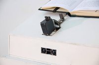 La Curiosidad case image by almostDesign